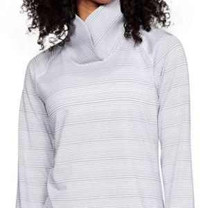 Under ArmorZinger Pullover - NWOTags Size M